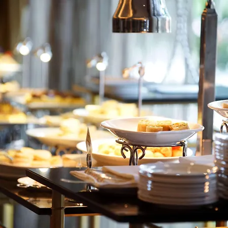 Hotel The Caesar 4*