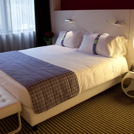 Отель The Caesar 4*