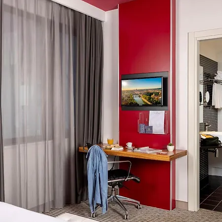 Hotel The Caesar 4*
